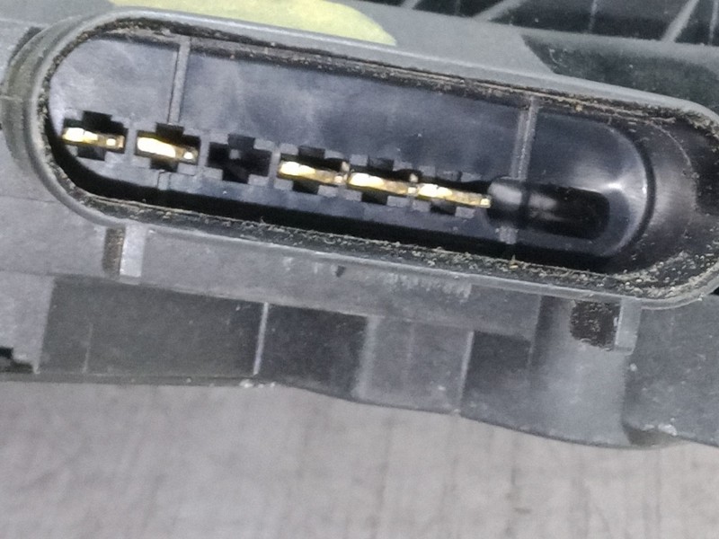 Recambio de cerradura puerta delantera izquierda para ford focus iii turnier 1.6 tdci referencia OEM IAM BM5AA21813AC  