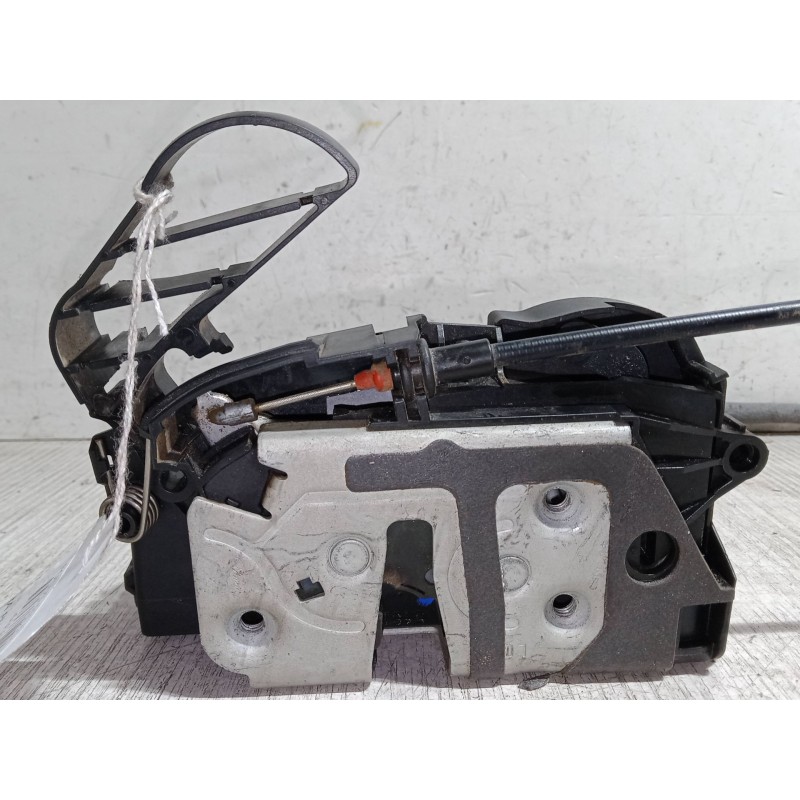 Recambio de cerradura puerta delantera izquierda para ford focus iii turnier 1.6 tdci referencia OEM IAM BM5AA21813AC  