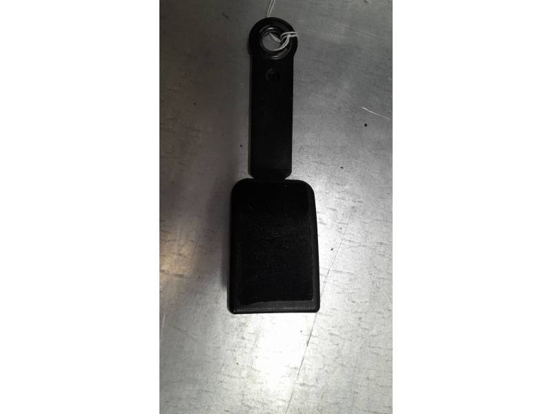 ANCLAJE CINTURON DELANTERO IZQUIERDO 