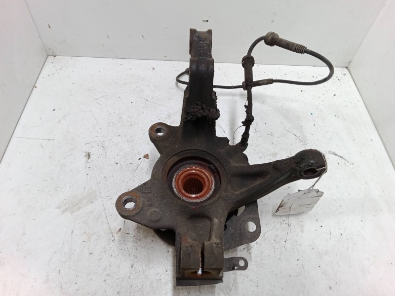 Recambio de mangueta delantera derecha para renault clio iv (bh_) 0.9 tce 90 referencia OEM IAM   