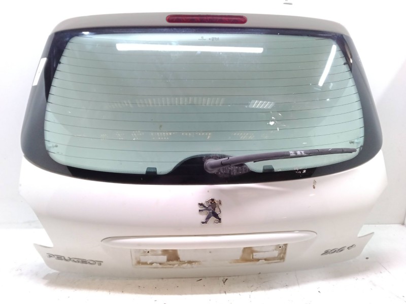 Recambio de porton trasero para peugeot 206 hatchback (2a/c) 1.4 i referencia OEM IAM    Recambio de porton trasero para peugeot 206 hatchback (2a/c) 1.4 i referencia OEM IAM