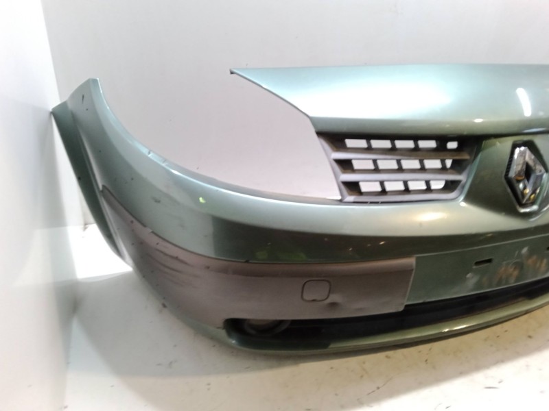 Recambio de paragolpes delantero para renault megane ii sedán (lm0/1_) 1.4 referencia OEM IAM    Recambio de paragolpes delantero para renault megane ii sedán (lm0/1_) 1.4 referencia OEM IAM