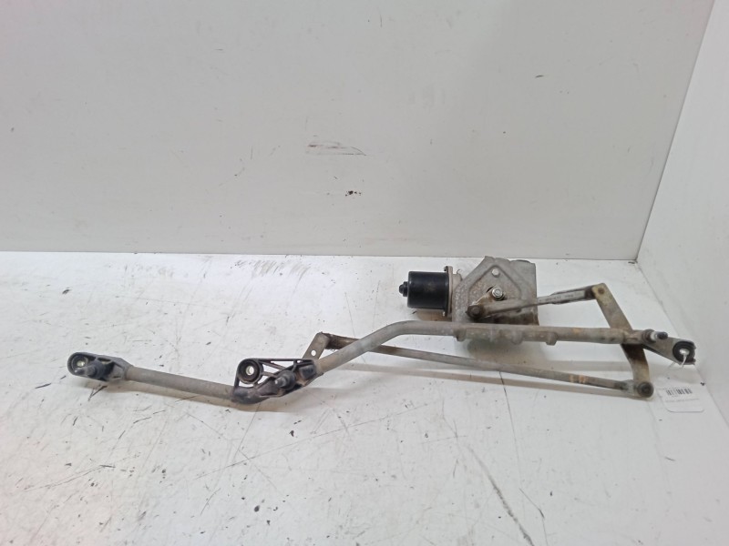 Recambio de motor limpia delantero para renault megane ii sedán (lm0/1_) 1.4 referencia OEM IAM    Recambio de motor limpia delantero para renault megane ii sedán (lm0/1_) 1.4 referencia OEM IAM