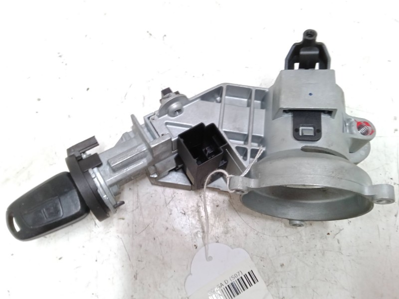 Recambio de clausor para opel corsa d (s07) 1.3 cdti (l08, l68) referencia OEM IAM   
