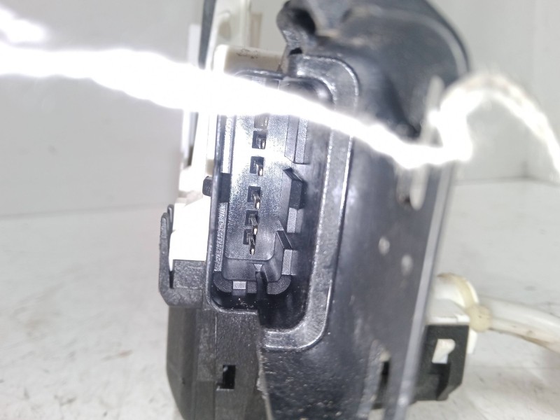 Recambio de cerradura puerta delantera izquierda para peugeot partner tepee 1.6 hdi referencia OEM IAM   