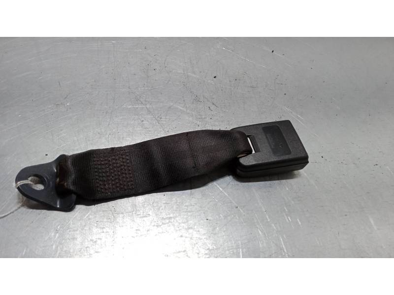 ANCLAJE CINTURON TRASERO DERECHO 