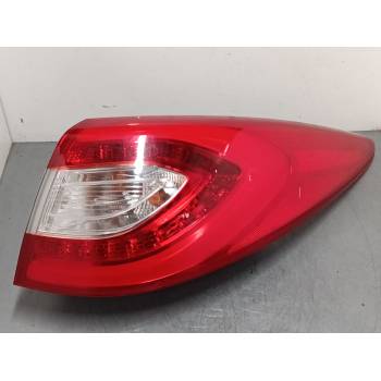 PILOTO TRASERO DERECHO 924022Y500 