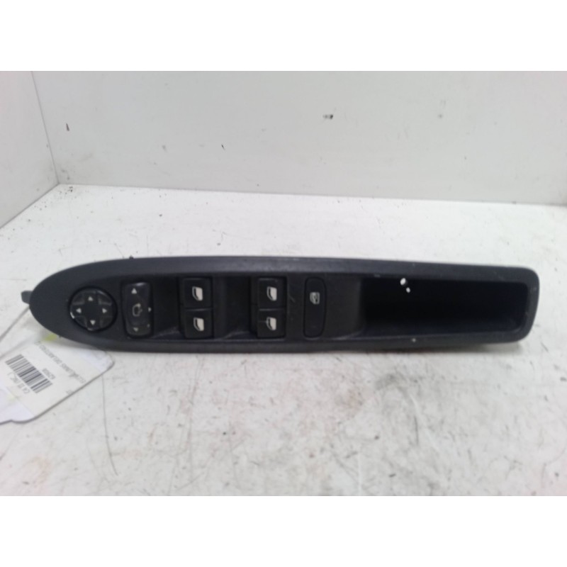 Recambio de mando elevalunas delantero izquierdo para citroën c4 ii (nc_) 1.2 thp 110 referencia OEM IAM   