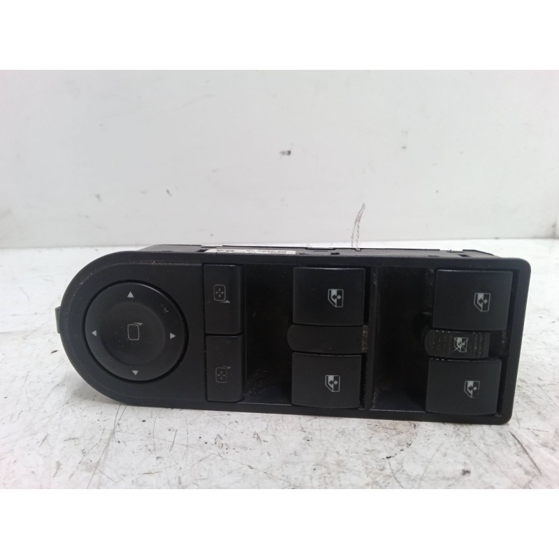 Recambio de mando elevalunas delantero izquierdo para opel zafira b furgoneta/monovolumen (a05) 1.9 cdti van (m75) referencia OE