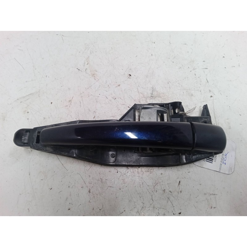 Recambio de maneta exterior puerta trasera izquierda para peugeot 208 i (ca_, cc_) 1.4 hdi referencia OEM IAM    Recambio de maneta exterior puerta trasera izquierda para peugeot 208 i (ca_, cc_) 1.4 hdi referencia OEM IAM