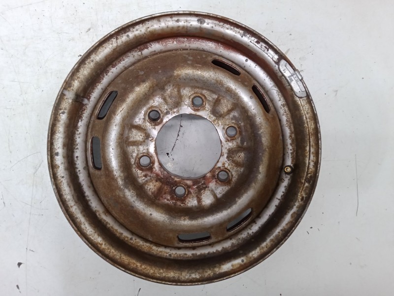 Recambio de llanta chapa 14´´ para nissan pick up (d22) 2.5 d referencia OEM IAM J14X5J  