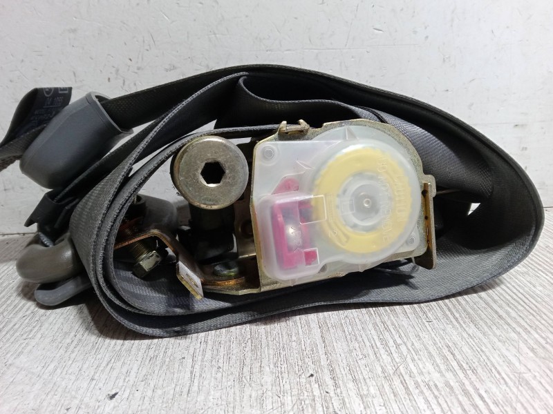 Recambio de cinturon seguridad delantero derecho para kia carnival ii (gq) 2.9 crdi referencia OEM IAM    Recambio de cinturon seguridad delantero derecho para kia carnival ii (gq) 2.9 crdi referencia OEM IAM