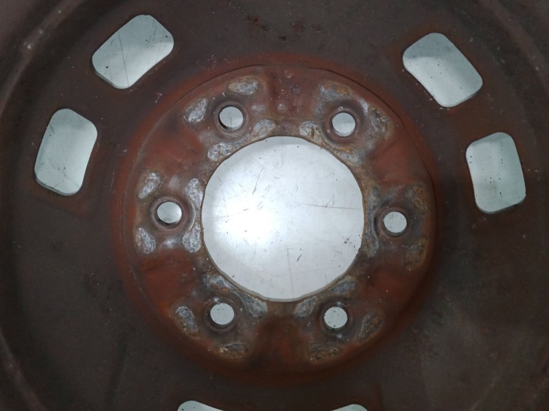 Recambio de llanta chapa 14´´ para nissan pick up (d22) 2.5 d referencia OEM IAM J14X5J  