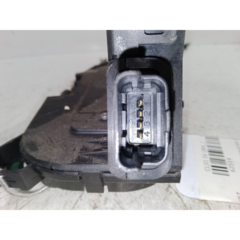 Recambio de cerradura puerta trasera derecha para renault clio iv (bh_) 0.9 tce 90 referencia OEM IAM 825000767R  