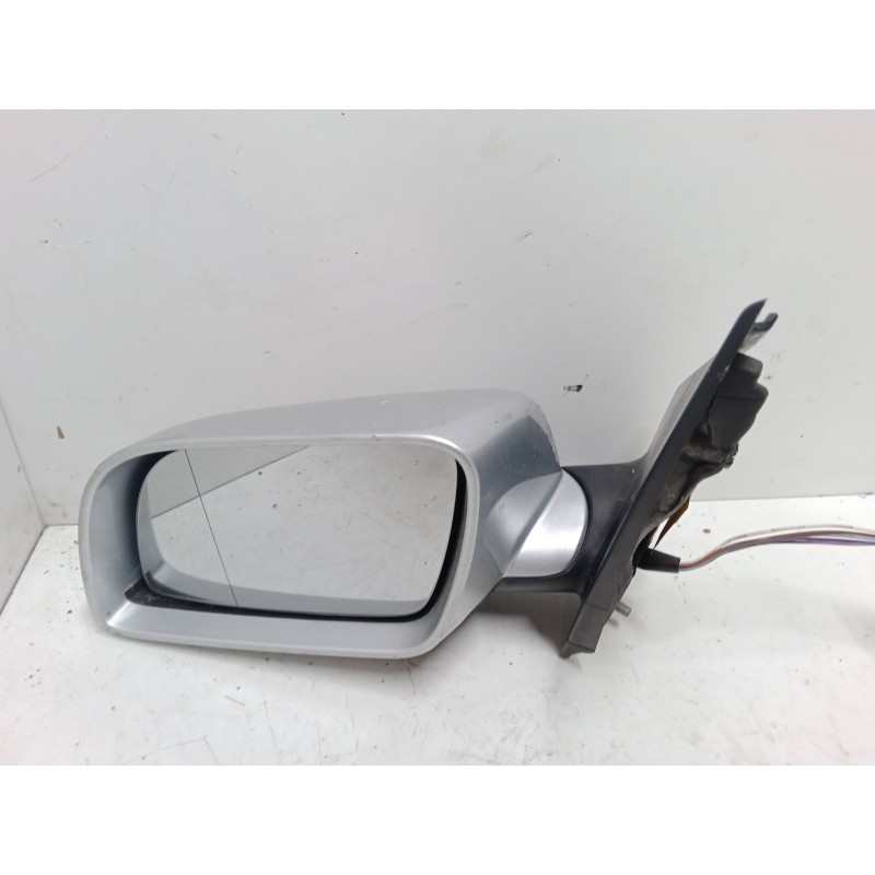 Recambio de retrovisor electrico izquierdo para volkswagen polo iv (9n_, 9a_) 1.4 16v referencia OEM IAM   