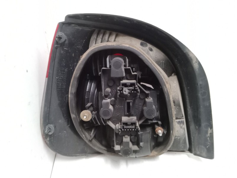 Recambio de piloto trasero derecho para renault scénic i monospace (ja0/1_, fa0_) 1.9 dti (ja1u) referencia OEM IAM   