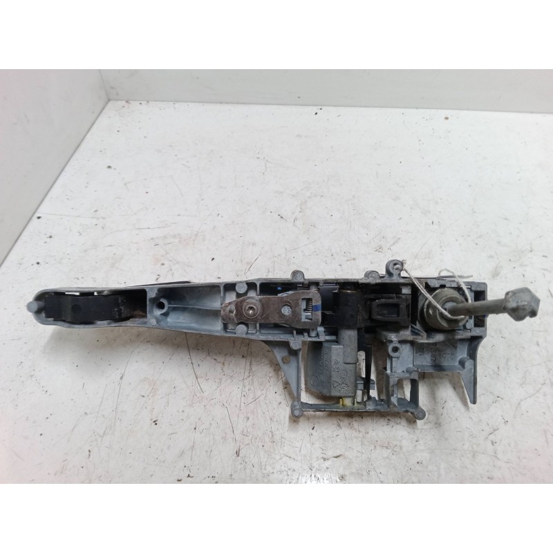 Recambio de maneta exterior puerta delantera izquierda para peugeot 208 i (ca_, cc_) 1.4 hdi referencia OEM IAM    Recambio de maneta exterior puerta delantera izquierda para peugeot 208 i (ca_, cc_) 1.4 hdi referencia OEM IAM