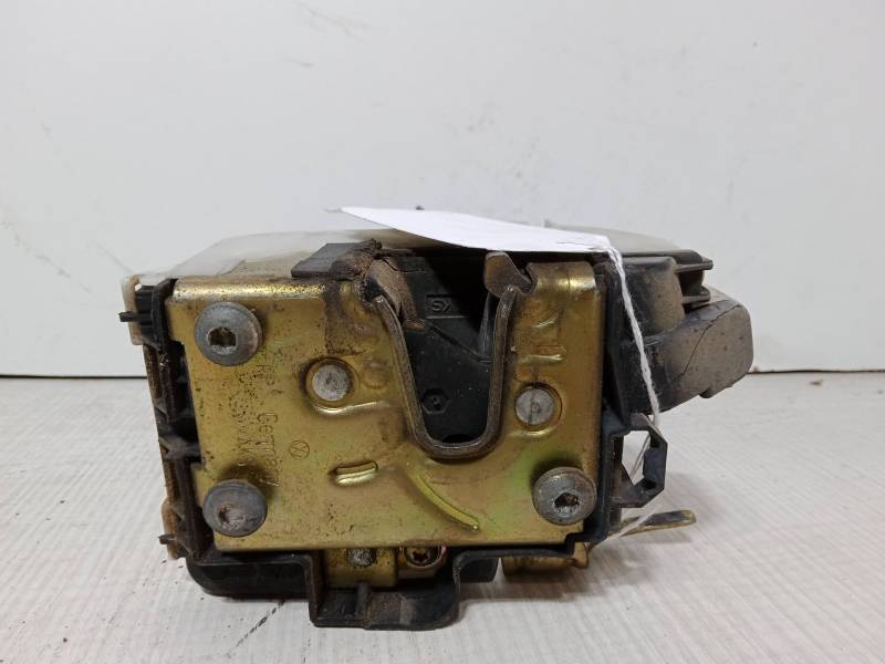 CERRADURA PUERTA DELANTERA DERECHA 