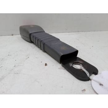 ANCLAJE CINTURON DELANTERO DERECHO 