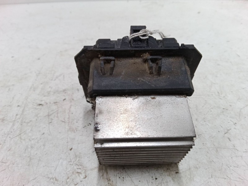 Recambio de resistencia calefaccion para renault megane iii hatchback (bz0/1_, b3_) 1.5 dci referencia OEM IAM T1000034Z  