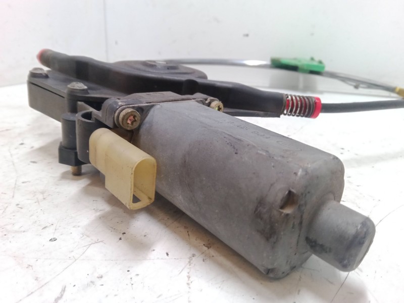 Recambio de elevalunas electrico delantero izquierdo para ford fiesta iv (ja_, jb_) 1.8 d referencia OEM IAM   