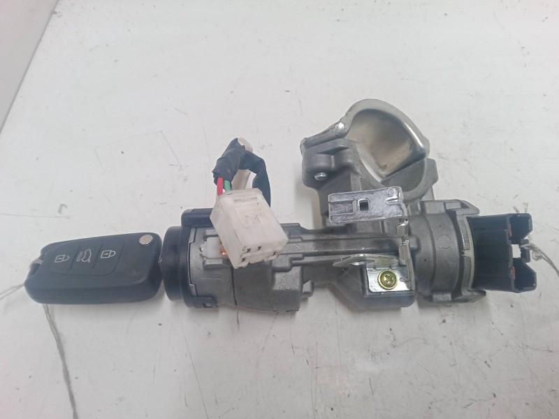 Recambio de clausor para hyundai i20 i (pb, pbt) 1.2 referencia OEM IAM   