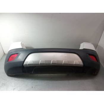 PARAGOLPES TRASERO 