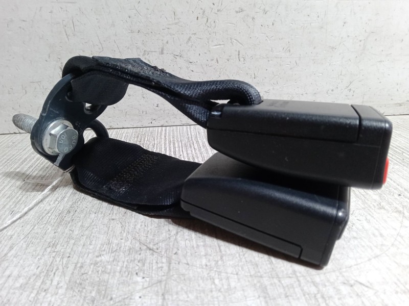 Recambio de anclaje cinturon trasero izquierdo para dacia sandero ii tce 90 (b8m1, b8ma) referencia OEM IAM   