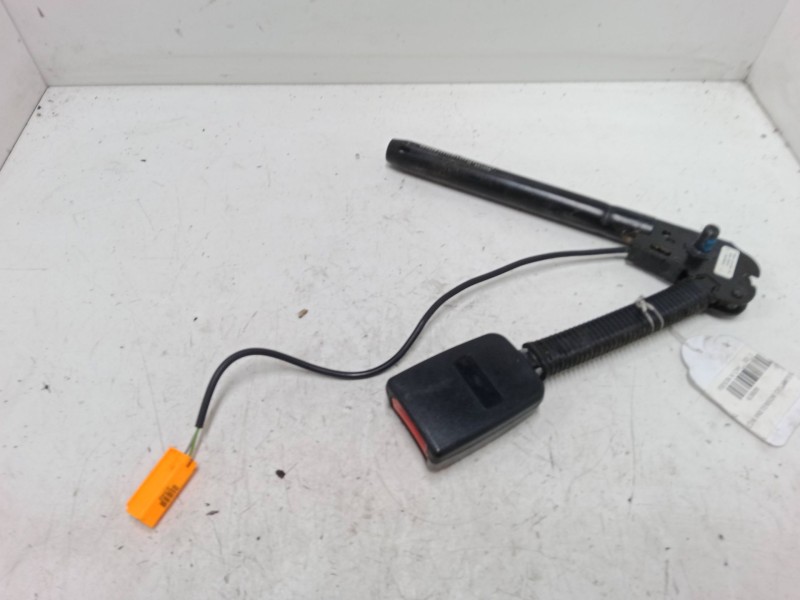 Recambio de anclaje con pretensor delantero derecho para ford fiesta v (jh_, jd_) 1.4 16v referencia OEM IAM   