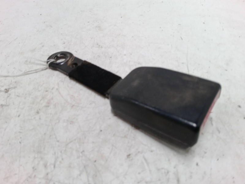 Recambio de anclaje cinturon delantero izquierdo para citroën xsara picasso (n68) 1.6 referencia OEM IAM    Recambio de anclaje cinturon delantero izquierdo para citroën xsara picasso (n68) 1.6 referencia OEM IAM