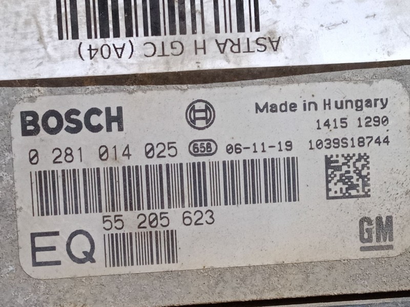 Recambio de centralita motor uce para opel astra h gtc (a04) 1.9 cdti (l08) referencia OEM IAM 55205623  0281014025 Recambio de centralita motor uce para opel astra h gtc (a04) 1.9 cdti (l08) referencia OEM IAM 55205623  0281014025