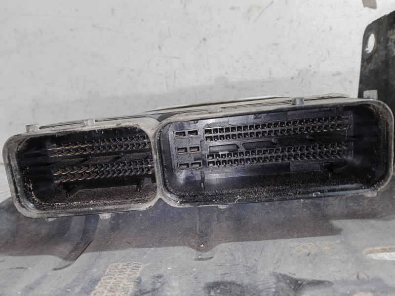 Recambio de centralita motor uce para opel astra h gtc (a04) 1.9 cdti (l08) referencia OEM IAM 55205623  0281014025 Recambio de centralita motor uce para opel astra h gtc (a04) 1.9 cdti (l08) referencia OEM IAM 55205623  0281014025