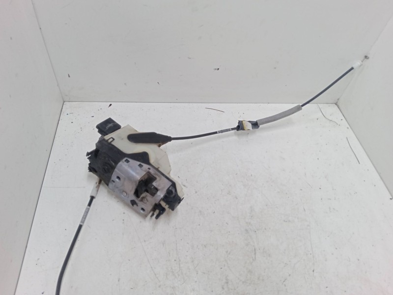 Recambio de cerradura puerta delantera derecha para peugeot 208 i (ca_, cc_) 1.4 hdi referencia OEM IAM    Recambio de cerradura puerta delantera derecha para peugeot 208 i (ca_, cc_) 1.4 hdi referencia OEM IAM