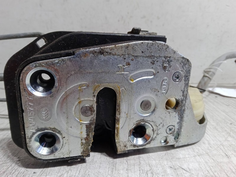 Recambio de cerradura puerta delantera derecha para kia sorento i (jc) 2.5 crdi referencia OEM IAM   