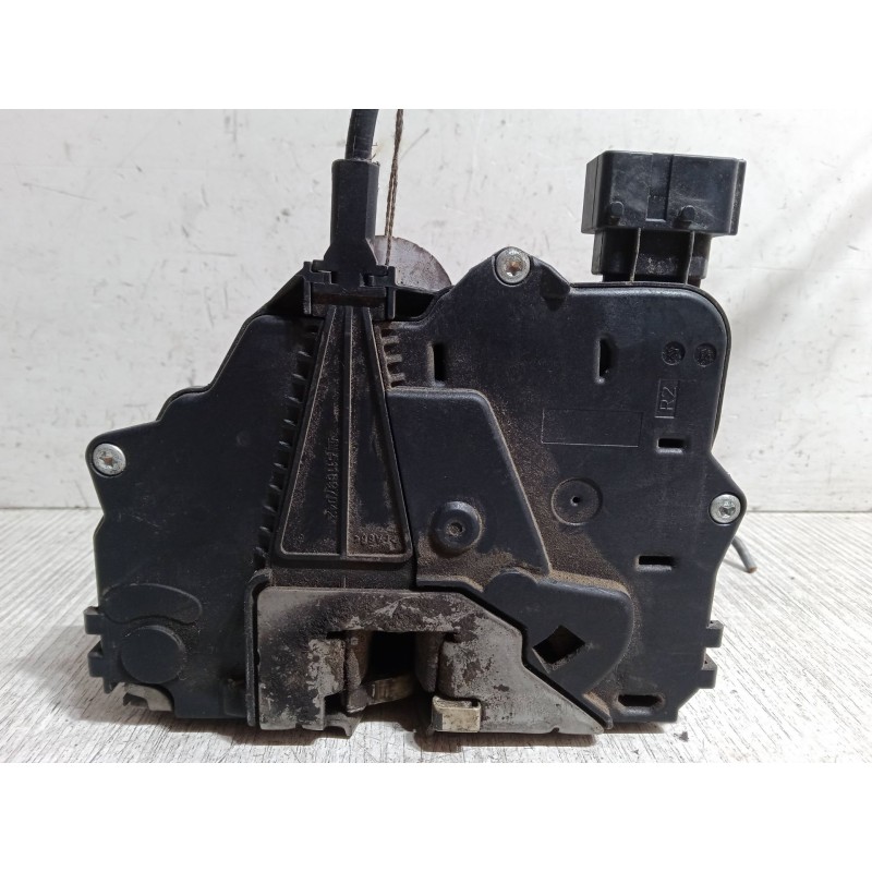 Recambio de cerradura puerta delantera derecha para opel corsa d (s07) 1.3 cdti (l08, l68) referencia OEM IAM 13258274  