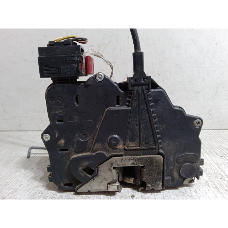 Recambio de cerradura puerta delantera izquierda para opel corsa d (s07) 1.3 cdti (l08, l68) referencia OEM IAM 13258271  