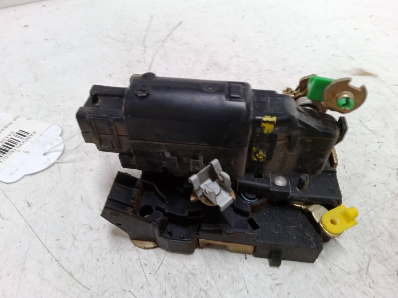 Recambio de cerradura puerta delantera izquierda para renault kangoo (kc0/1_) 1.2 (kc0a, kc0k, kc0f, kc01) referencia OEM IAM    Recambio de cerradura puerta delantera izquierda para renault kangoo (kc0/1_) 1.2 (kc0a, kc0k, kc0f, kc01) referencia OEM IAM