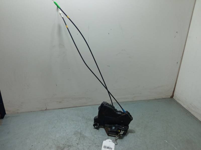 CERRADURA PUERTA DELANTERA DERECHA 