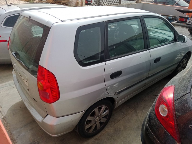 mitsubishi space star monospace (dg_a) del año 2004