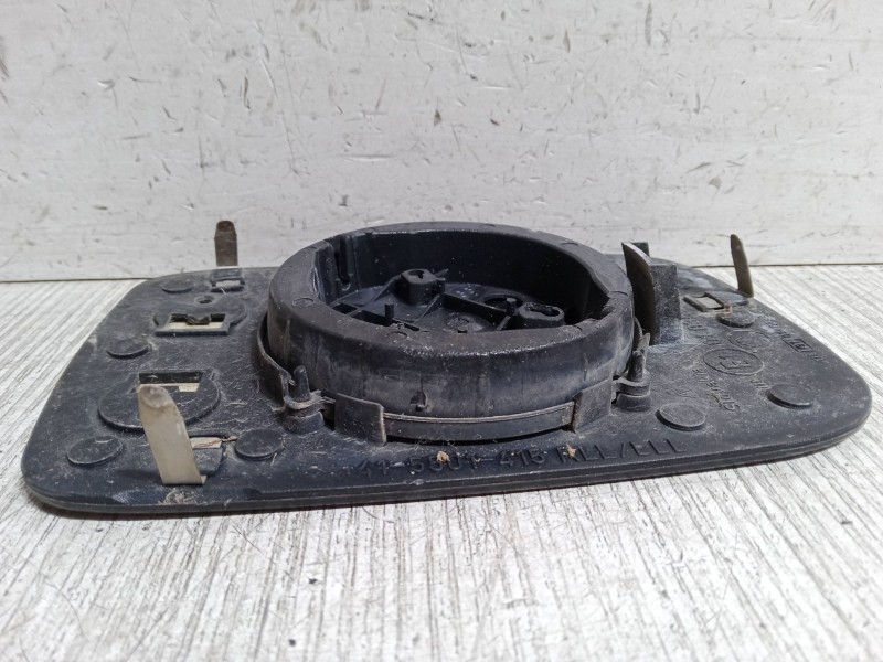 Recambio de cristal retrovisor derecho para skoda felicia ii station wagon (6u5) 1.9 d referencia OEM IAM    Recambio de cristal retrovisor derecho para skoda felicia ii station wagon (6u5) 1.9 d referencia OEM IAM