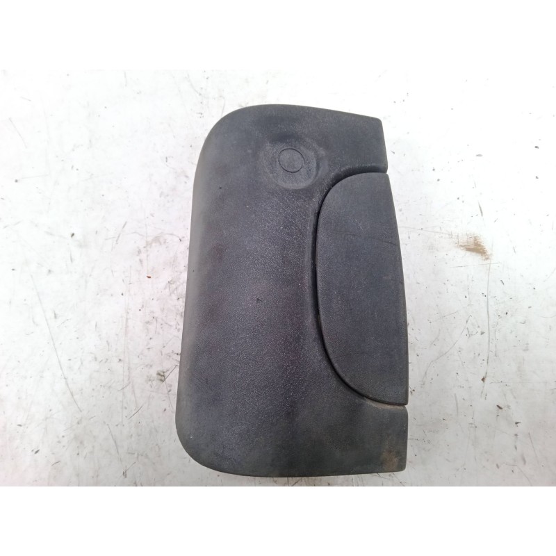 Recambio de maneta exterior porton para renault kangoo (kc0/1_) 1.2 (kc0a, kc0k, kc0f, kc01) referencia OEM IAM   