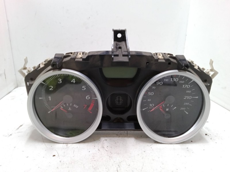Recambio de cuadro instrumentos para renault megane ii (bm0/1_, cm0/1_) 1.4 16v (bm0b, cm0b) referencia OEM IAM 8200793135  