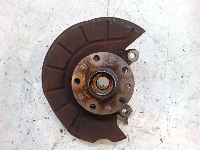 Recambio de mangueta delantera derecha para audi a3 (8p1) 2.0 tdi 16v referencia OEM IAM    Recambio de mangueta delantera derecha para audi a3 (8p1) 2.0 tdi 16v referencia OEM IAM