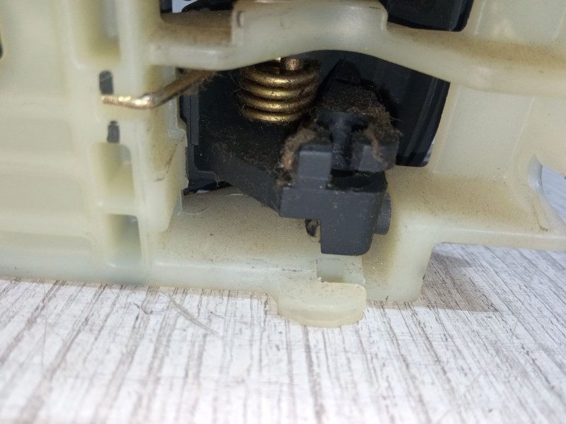 Recambio de maneta interior puerta delantera izquierda para hyundai tucson (jm) 2.0 referencia OEM IAM   