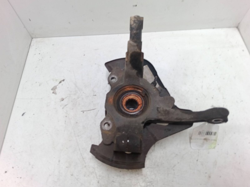 Recambio de mangueta delantera derecha para fiat 500 (312_) 1.2 (312axa1a) referencia OEM IAM    Recambio de mangueta delantera derecha para fiat 500 (312_) 1.2 (312axa1a) referencia OEM IAM