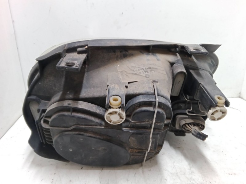 Recambio de faro izquierdo para volkswagen golf iii cabriolet (1e7) 1.6 referencia OEM IAM    Recambio de faro izquierdo para volkswagen golf iii cabriolet (1e7) 1.6 referencia OEM IAM