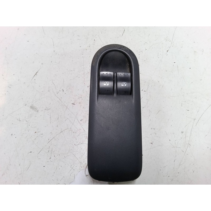 Recambio de mando elevalunas delantero izquierdo para renault megane ii (bm0/1_, cm0/1_) 1.5 dci (bm1f, cm1f) referencia OEM IAM