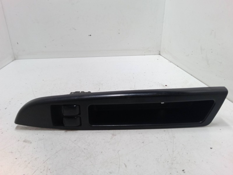 Recambio de mando elevalunas delantero izquierdo para chevrolet matiz (m200, m250) 1.0 referencia OEM IAM    Recambio de mando elevalunas delantero izquierdo para chevrolet matiz (m200, m250) 1.0 referencia OEM IAM