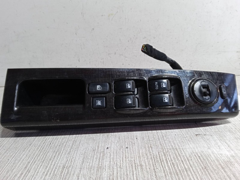 Recambio de mando elevalunas delantero izquierdo para kia sorento i (jc) 2.5 crdi referencia OEM IAM   