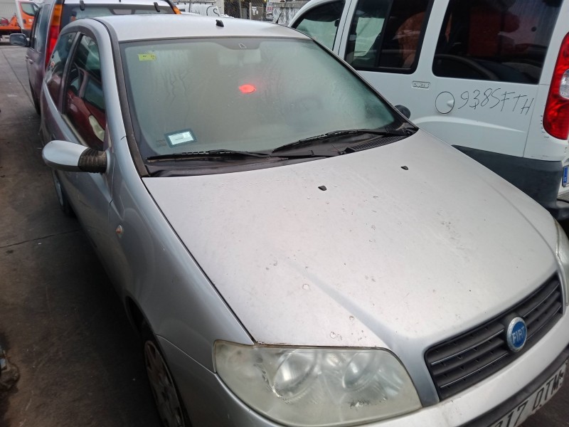 fiat punto (188_) del año 2005